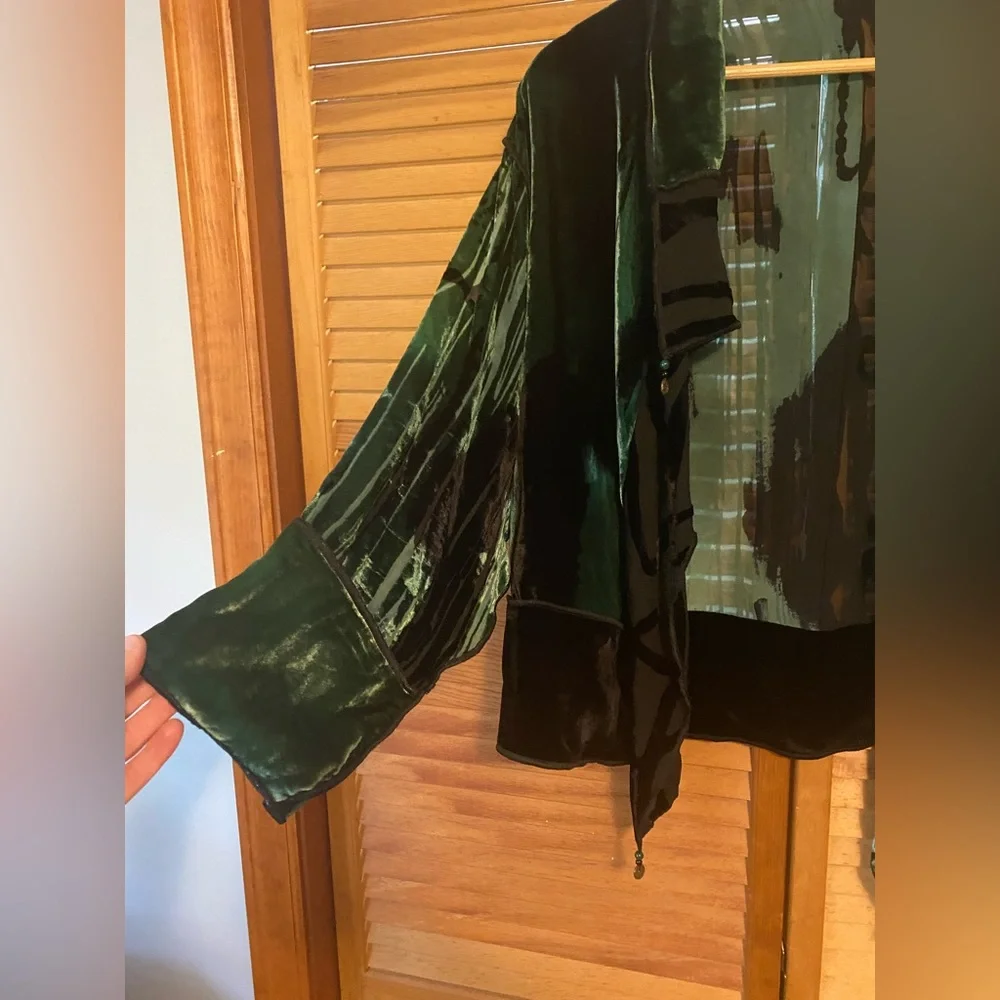 EGO ORIGINALS ART-T0-WEAR  SILK Velvet KIMONO Cardigan Green Black High Fashion - Picture 2 of 12